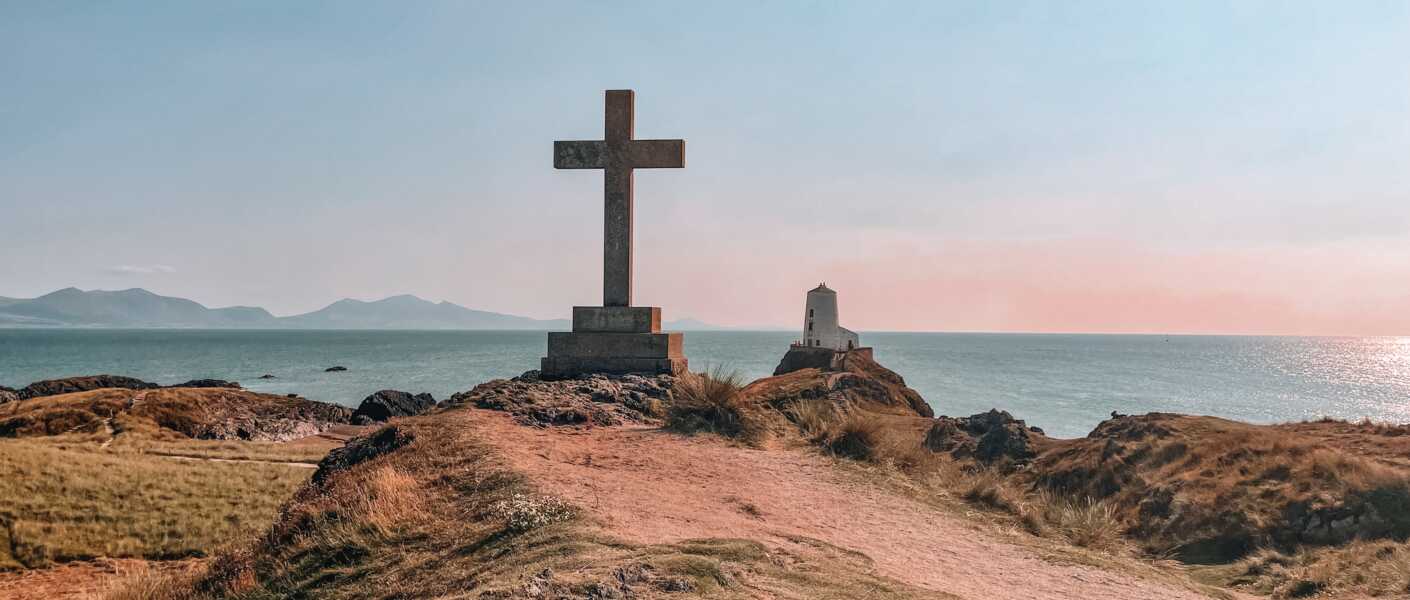 Llanddwyn Lighthouse