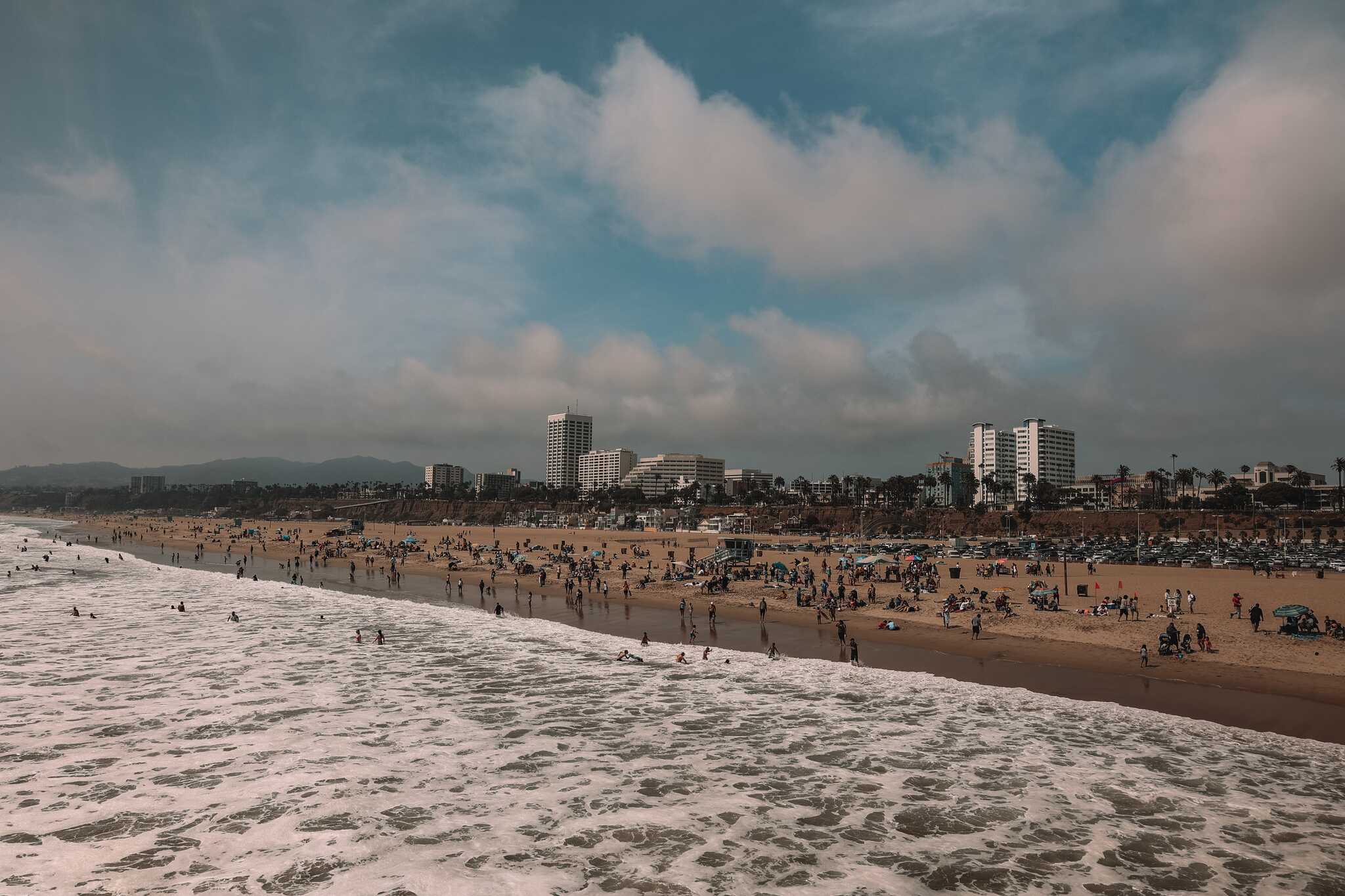 LA