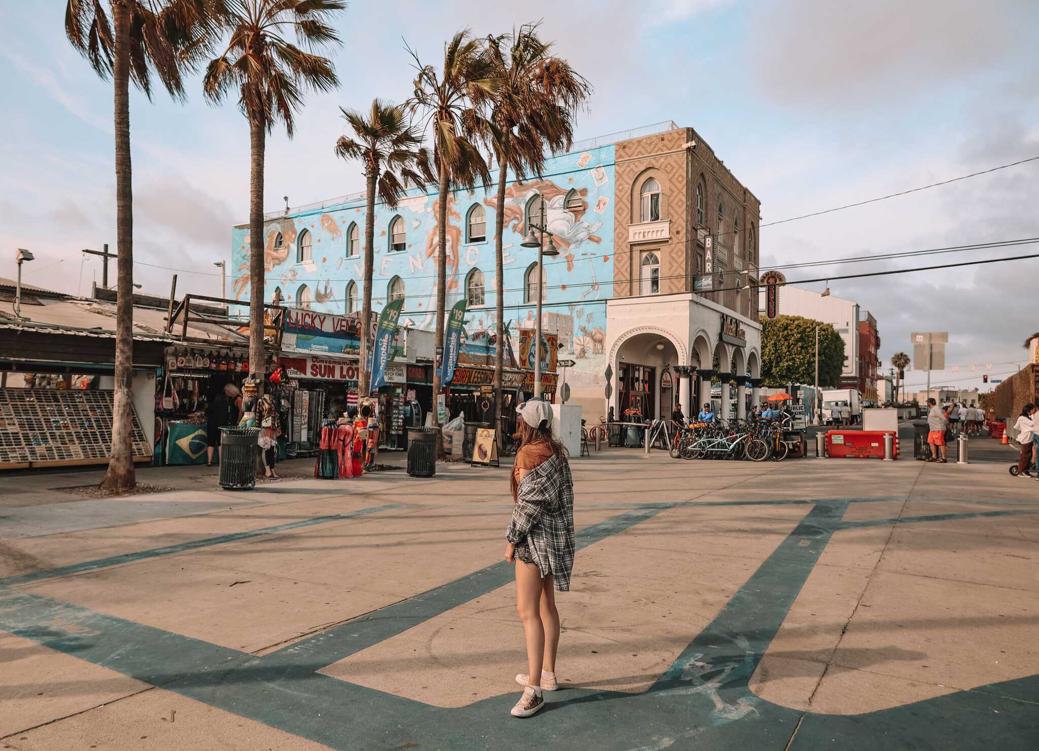 LA