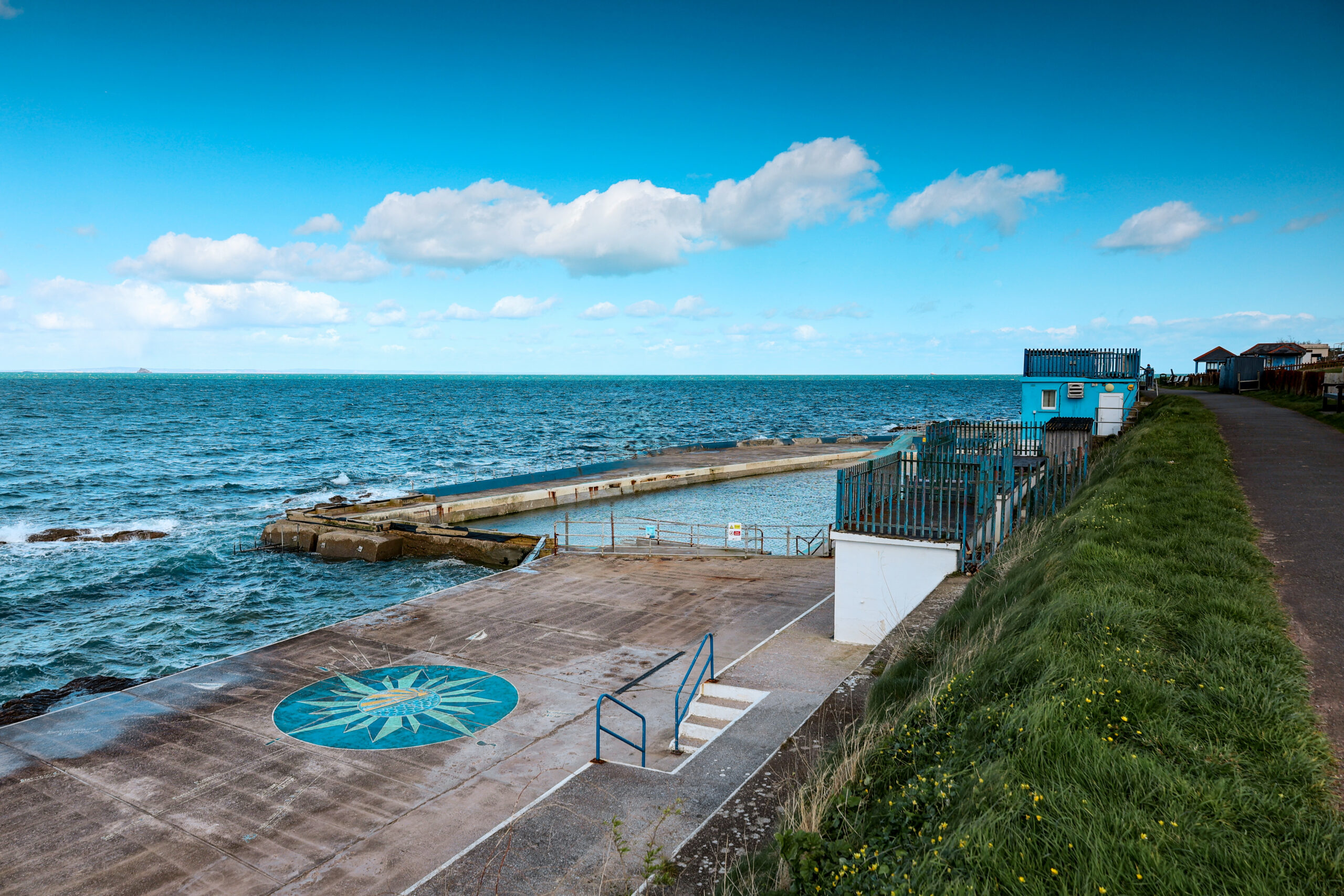 outdoor swimming pool